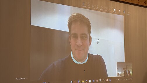 Florian Köbler im Videocall